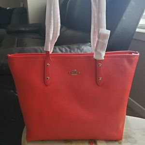 BRAND NEW BRIGHT RED COACH TOTE BAG